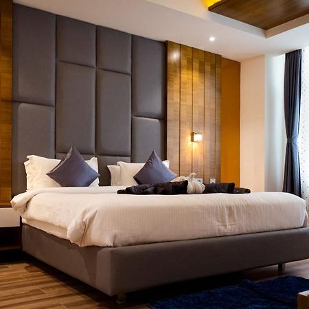Sree Fortune Grand, Tadepalli Hotel Tadepalle Bagian luar foto