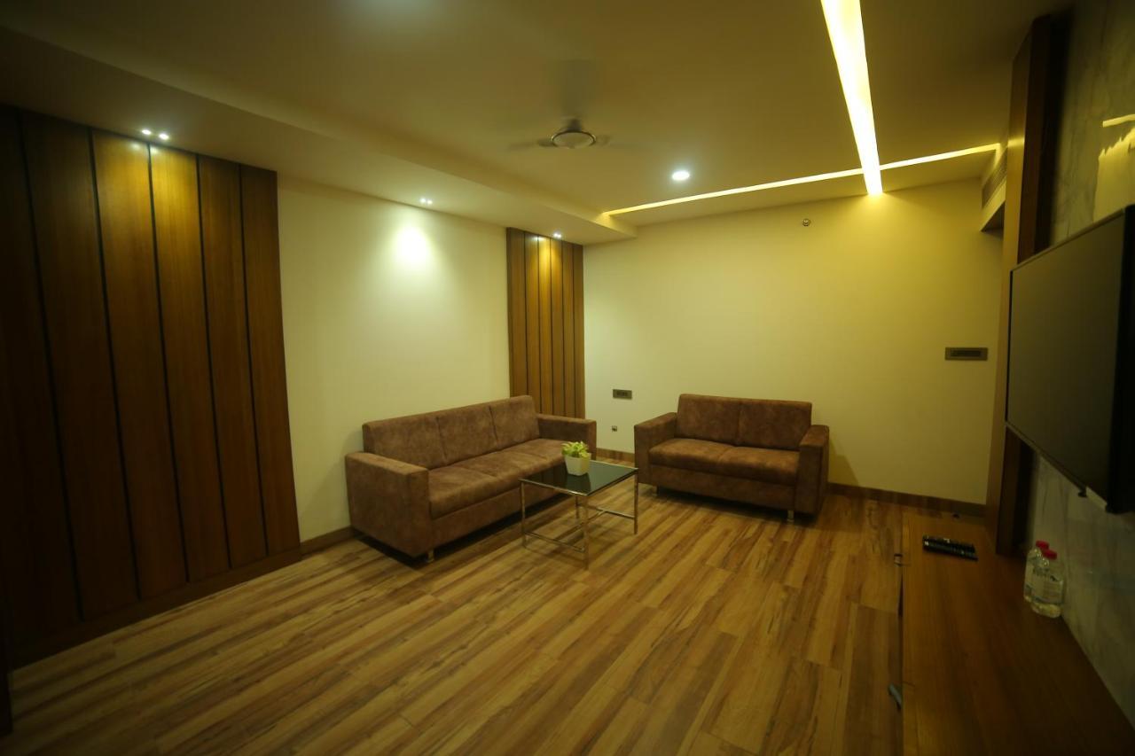 Sree Fortune Grand, Tadepalli Hotel Tadepalle Bagian luar foto