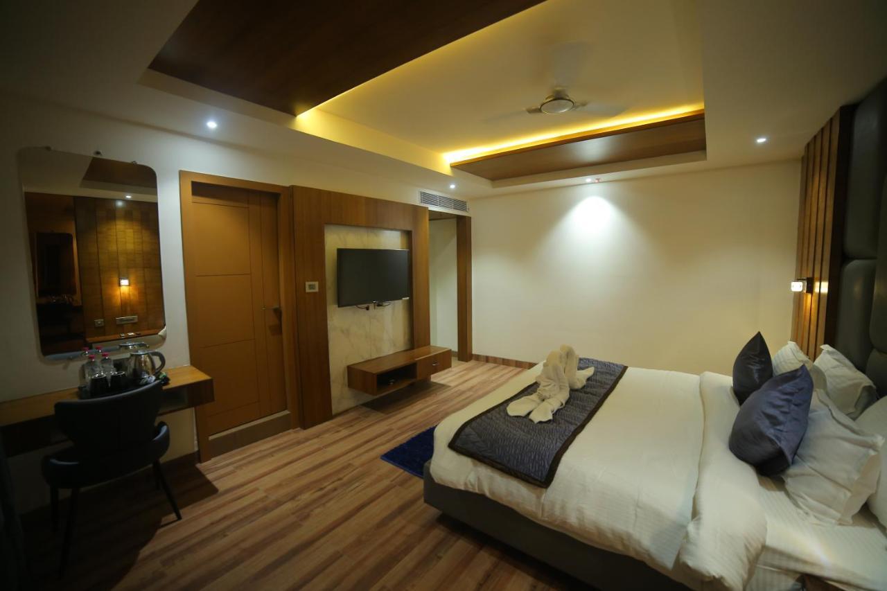 Sree Fortune Grand, Tadepalli Hotel Tadepalle Bagian luar foto