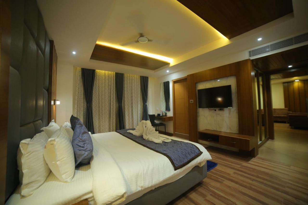 Sree Fortune Grand, Tadepalli Hotel Tadepalle Bagian luar foto