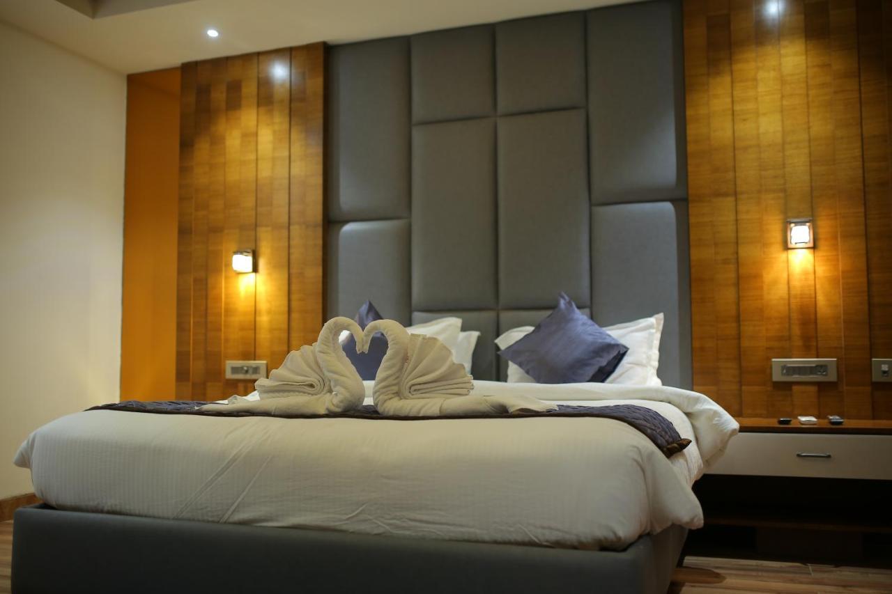 Sree Fortune Grand, Tadepalli Hotel Tadepalle Bagian luar foto