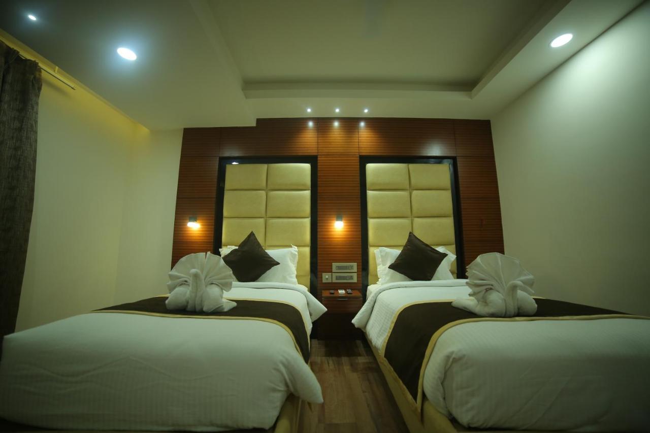 Sree Fortune Grand, Tadepalli Hotel Tadepalle Bagian luar foto
