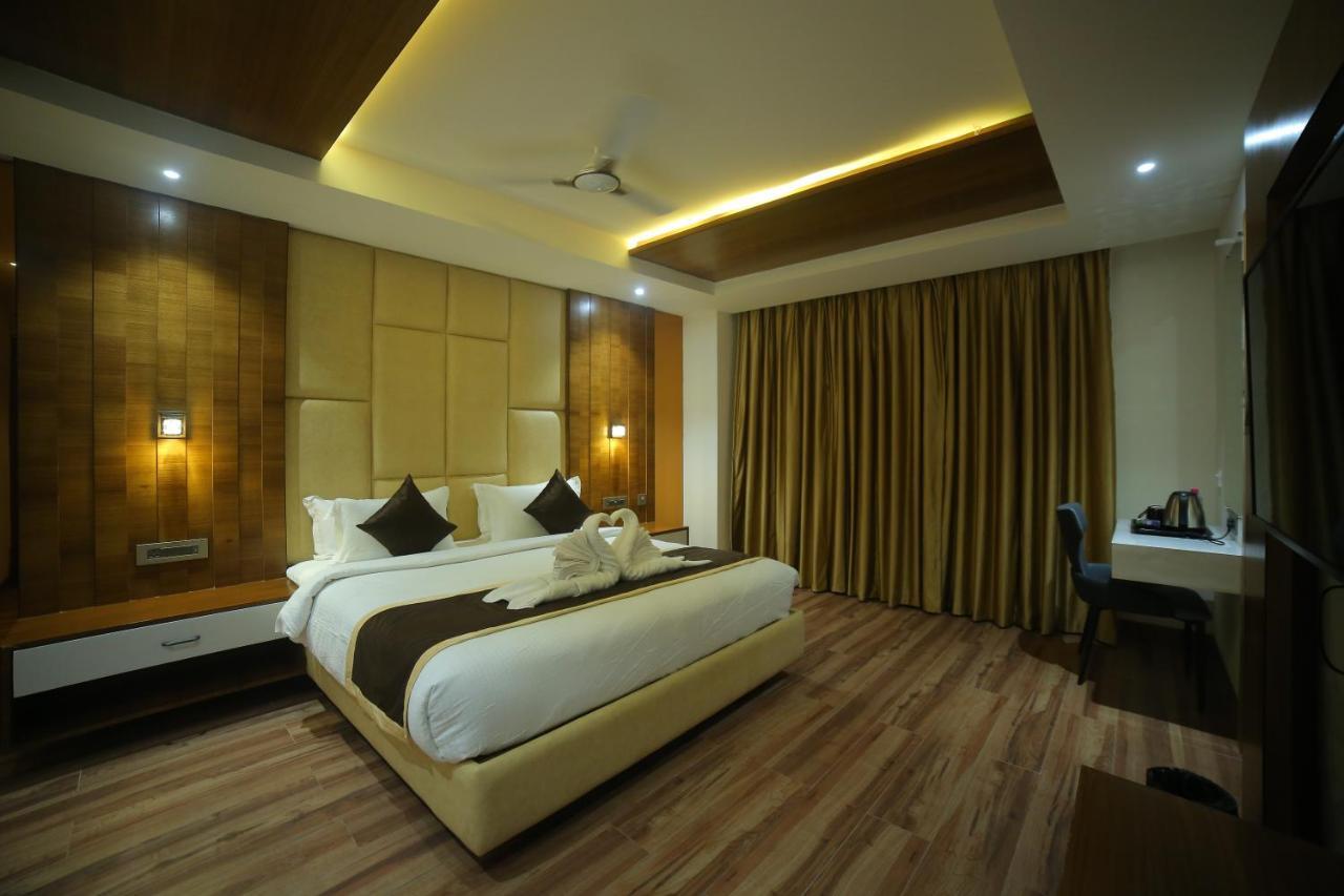 Sree Fortune Grand, Tadepalli Hotel Tadepalle Bagian luar foto