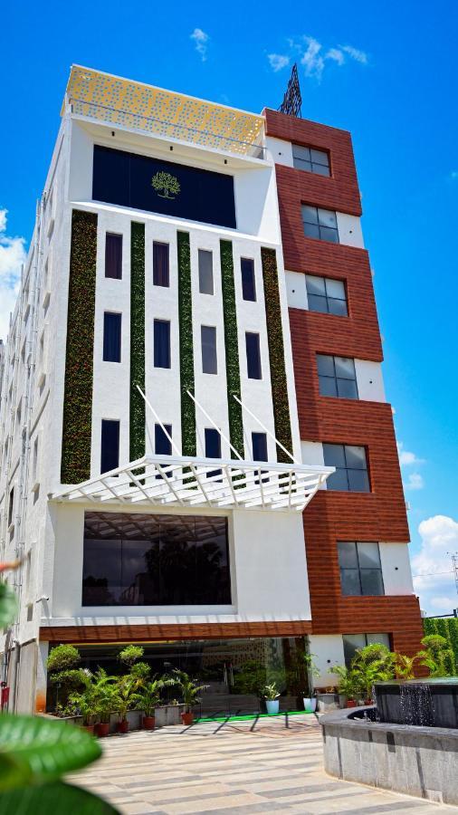 Sree Fortune Grand, Tadepalli Hotel Tadepalle Bagian luar foto